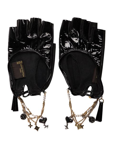 louis vuitton leather gloves|louis vuitton winter hat.